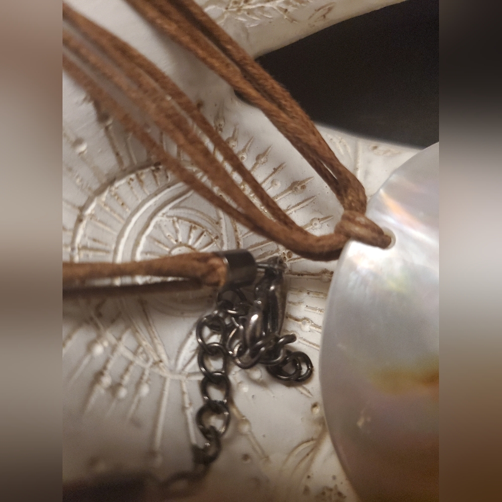 VINTAGE seashell necklace - Picture 2 of 4